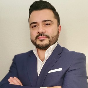 Carlos Guadamuz: Speaking at the Customer Connect Expo