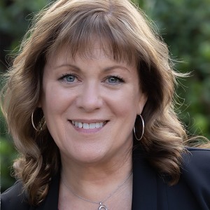 Vicki Brackett: Speaking at the Customer Connect Expo